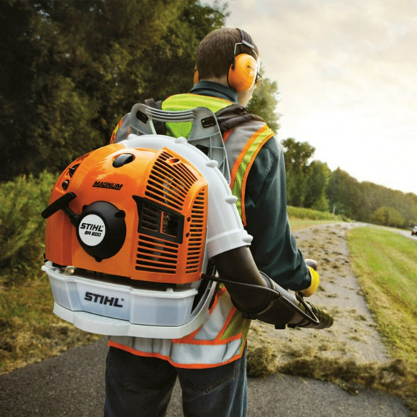 Воздуходувка бензиновая STIHL BR 600  в Великом Новгороде