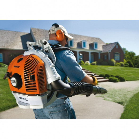 Воздуходувка бензиновая STIHL BR 600  в Великом Новгороде