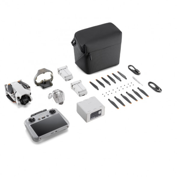 Квадрокоптер DJI Mini 4 Pro Fly More Combo Plus с пультом DJI RC2 в Великом Новгороде