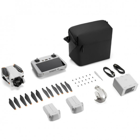 Квадрокоптер DJI Mini 3 Fly More Combo (DJI RC) в Великом Новгороде