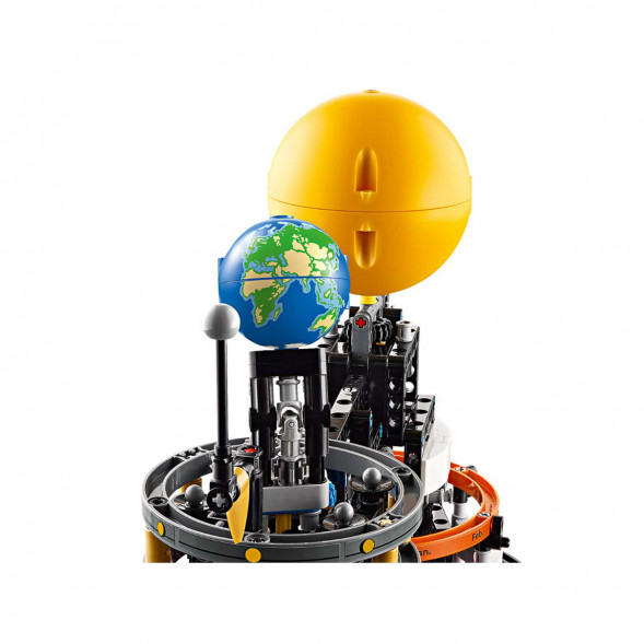 Конструктор LEGO Technic 42179 Планета Земля и Луна на орбите в Великом Новгороде