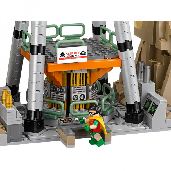 Конструктор LEGO Коллекционные наборы 76052 Логово Бэтмена в Великом Новгороде