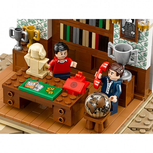 Конструктор LEGO Коллекционные наборы 76052 Логово Бэтмена в Великом Новгороде