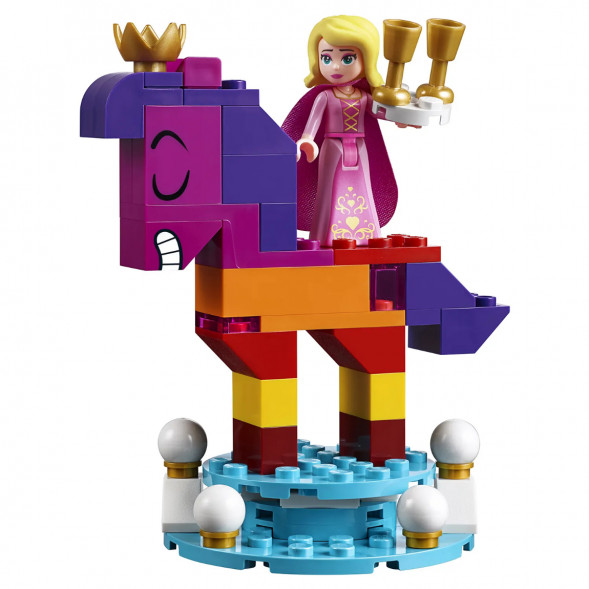 Конструктор LEGO Movie 70824 Познакомьтесь с королевой Многоликой Прекрасной в Великом Новгороде