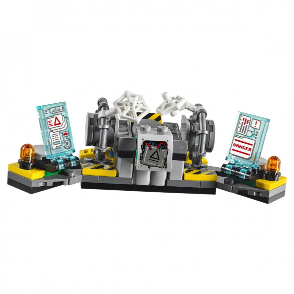 Конструктор LEGO Super Heroes 76113 Спасательная операция на мотоциклах в Великом Новгороде