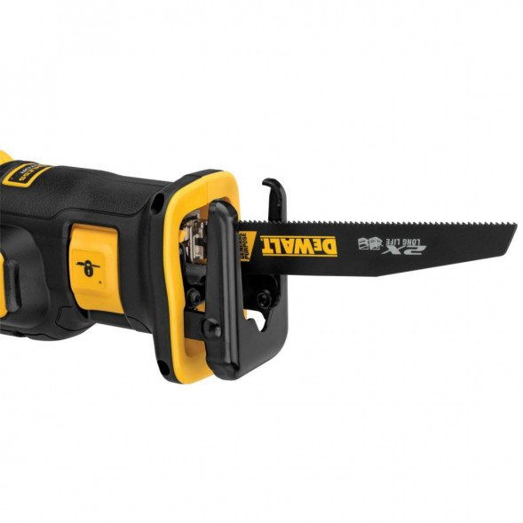 Аккумуляторная сабельная пила DEWALT DCS367P2 с 2 АКБ 5 Ач и ЗУ, в кейсе TSTAK в Великом Новгороде