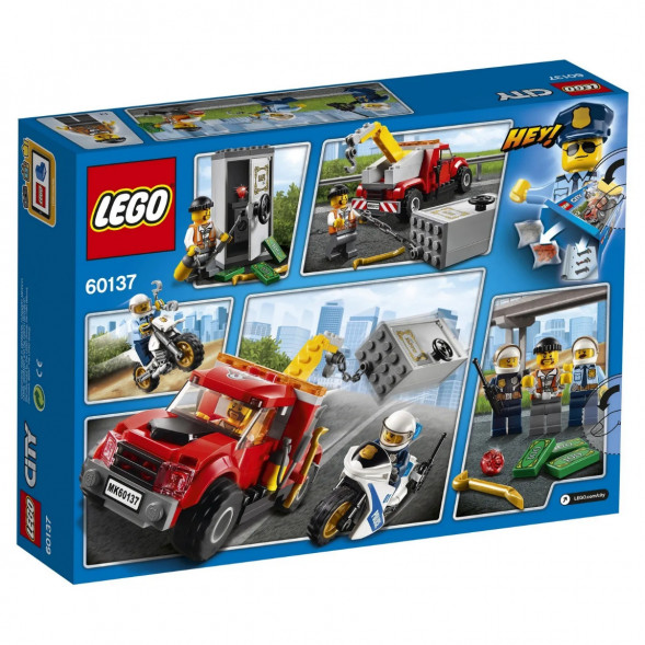 Конструктор LEGO City Police 60137 Побег на буксировщике в Великом Новгороде