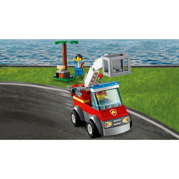Конструктор LEGO City Fire 60212 Пожар на пикнике в Великом Новгороде