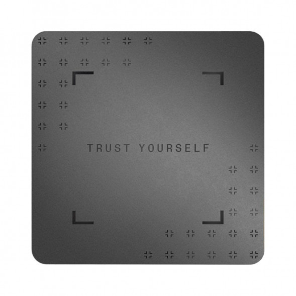 Аппаратный холодный криптокошелек Ledger Stax c чехлом Magnet Shell Black + Recovery Key в Великом Новгороде