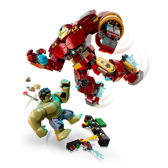 Конструктор LEGO Super Heroes 76343 Легендарная битва Халкбастера против Халка в Великом Новгороде