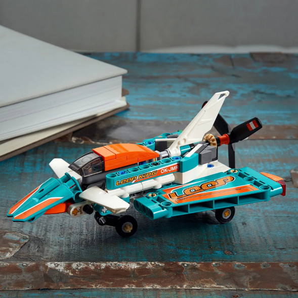 Конструктор LEGO Technic 42117 Гоночный самолёт в Великом Новгороде