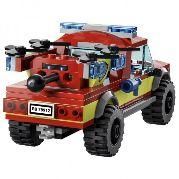 Конструктор LEGO City Fire 60319 Пожарная бригада и полицейская погоня в Великом Новгороде