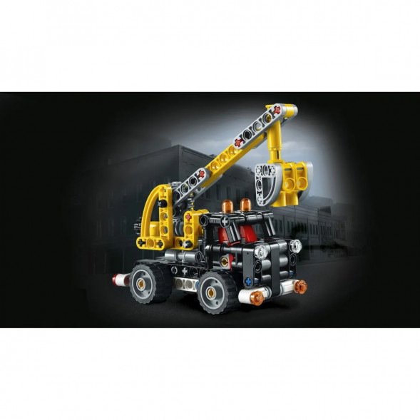 Конструктор LEGO Technic 42031 Ремонтный автокран в Великом Новгороде