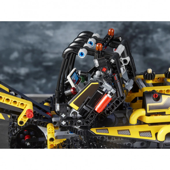 Конструктор LEGO Technic 42094 Гусеничный погрузчик в Великом Новгороде