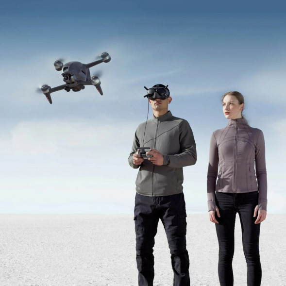 Квадрокоптер DJI FPV Combo (EU), grey в Великом Новгороде