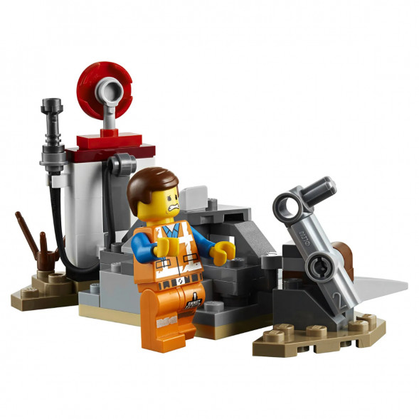 Конструктор LEGO Movie 70823 Трехколёсный велосипед Эммета в Великом Новгороде